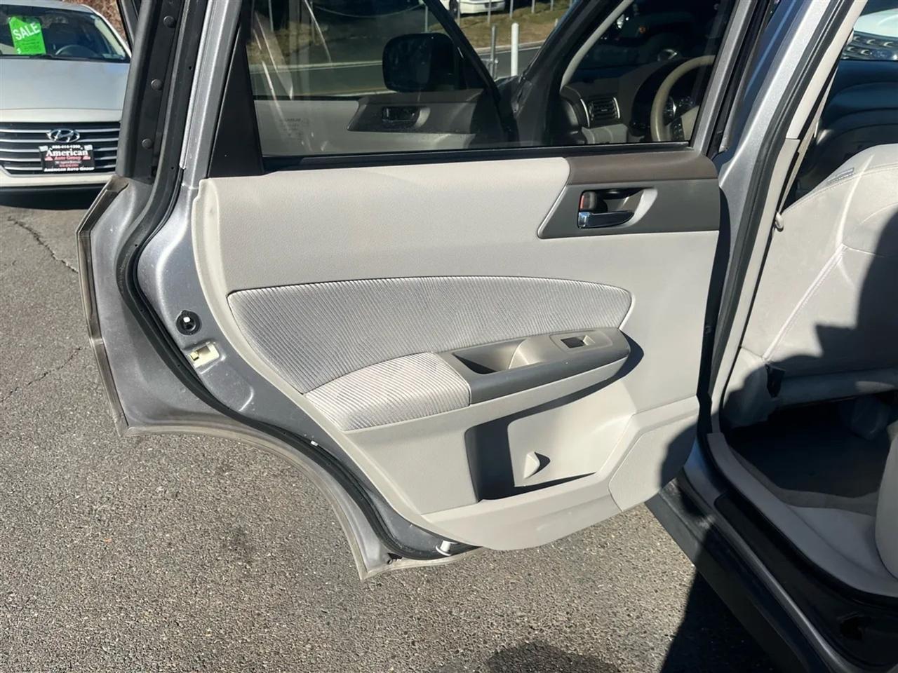 Subaru Forester 2.5X Premium 2010