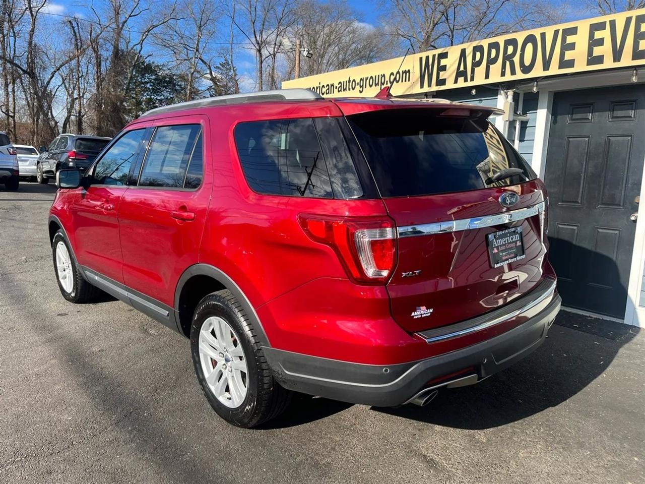Ford Explorer XLT 4WD 2018