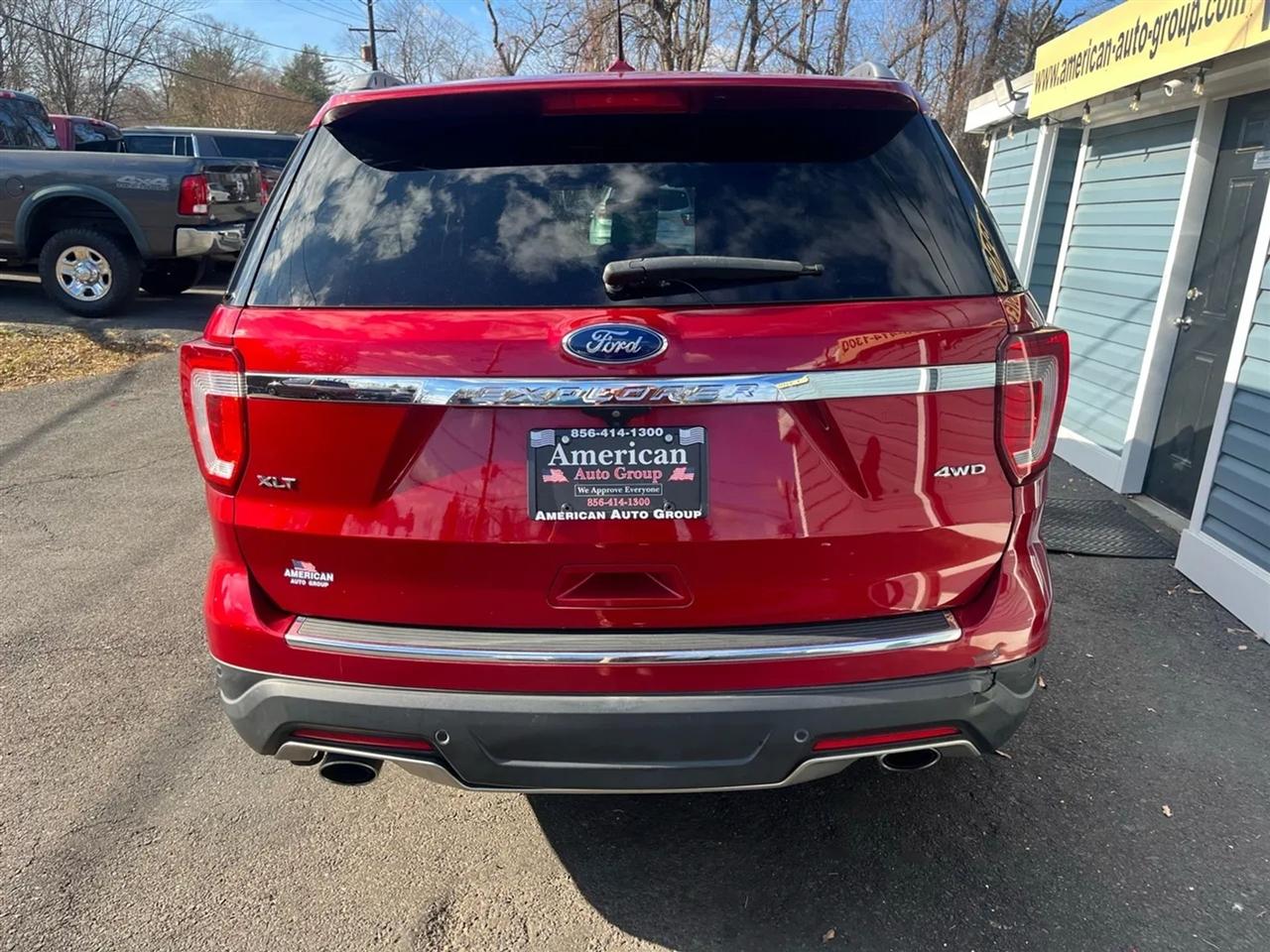 Ford Explorer XLT 4WD 2018