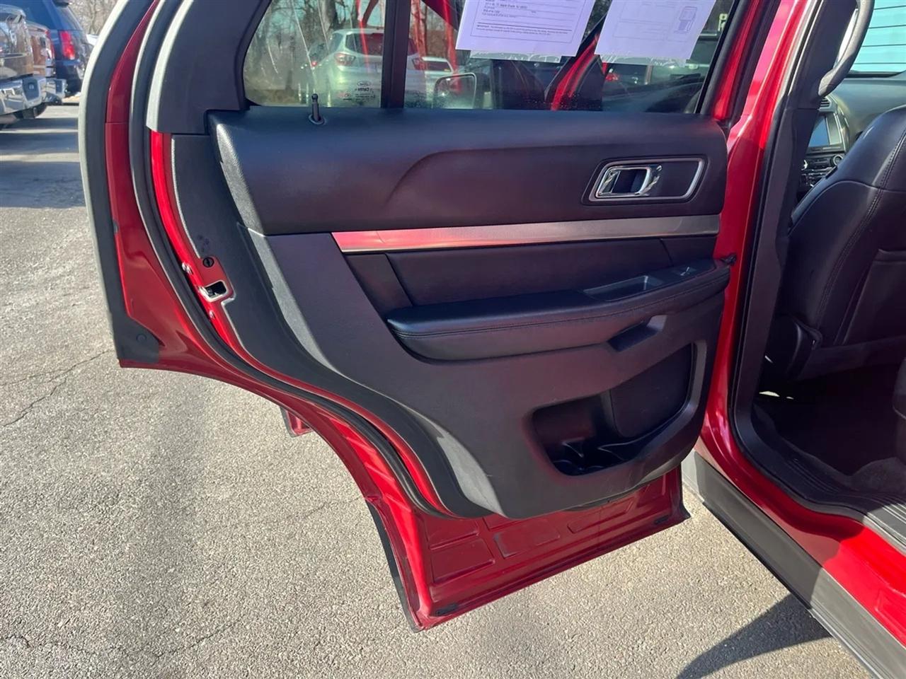 Ford Explorer XLT 4WD 2018