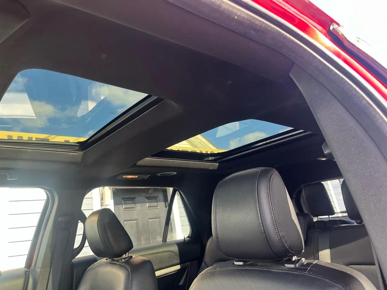 Ford Explorer XLT 4WD 2018