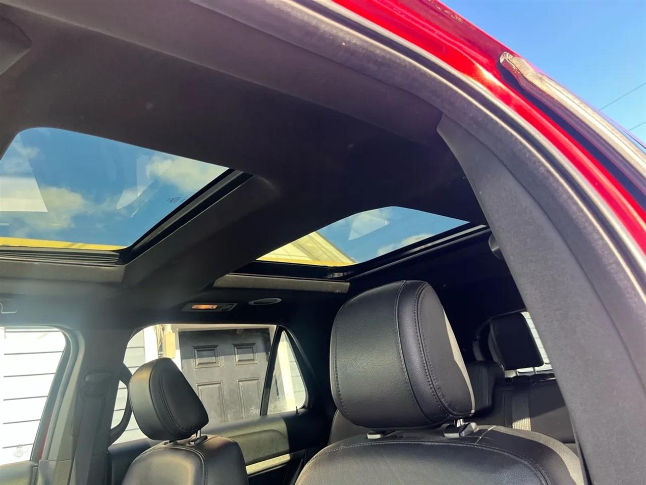 Ford Explorer XLT 4WD 2018