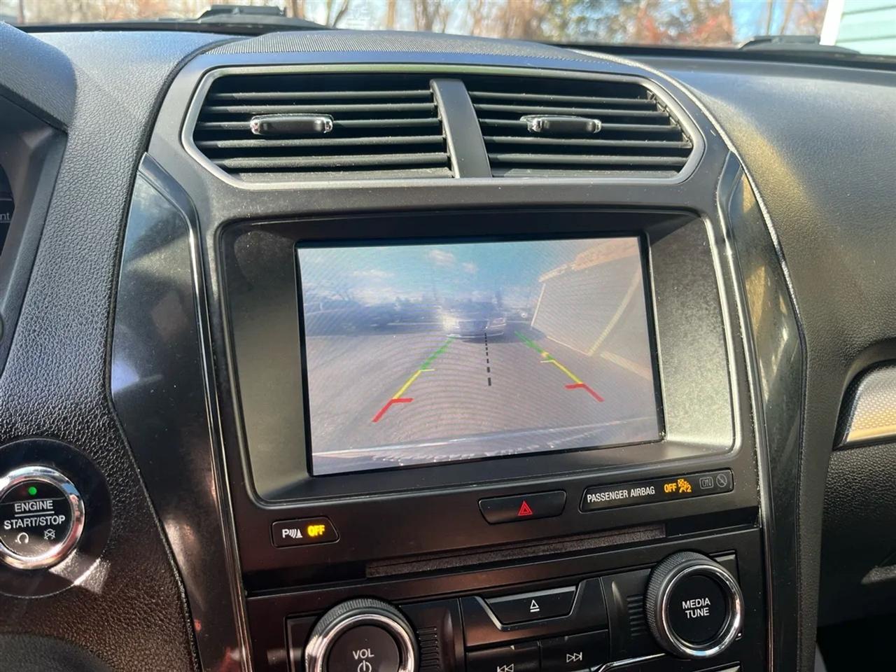 Ford Explorer XLT 4WD 2018