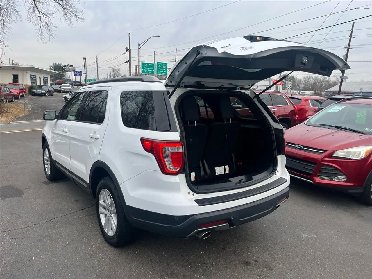 Ford Explorer XLT 4WD 2018