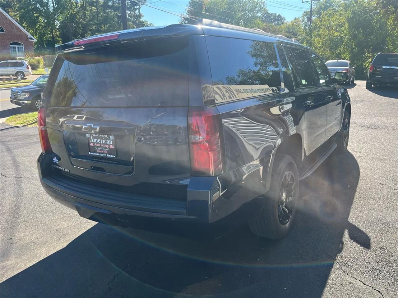 Chevrolet Suburban LS 4WD 2017