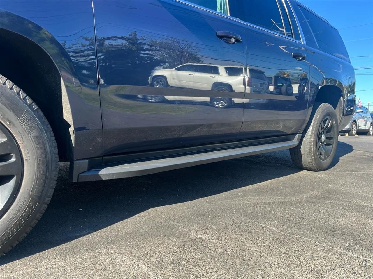 Chevrolet Suburban LS 4WD 2017