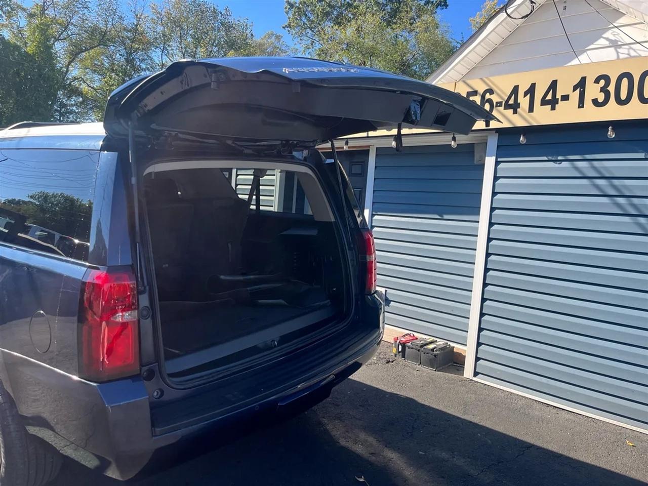 Chevrolet Suburban LS 4WD 2017