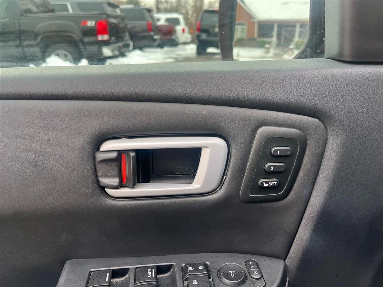 Honda Pilot Touring 4WD 5-Spd AT with DVD 2014