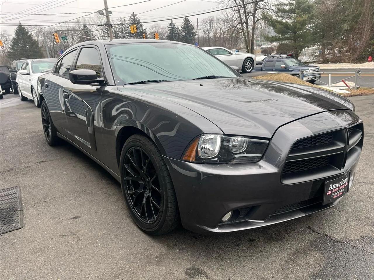 Dodge Charger SE 2013