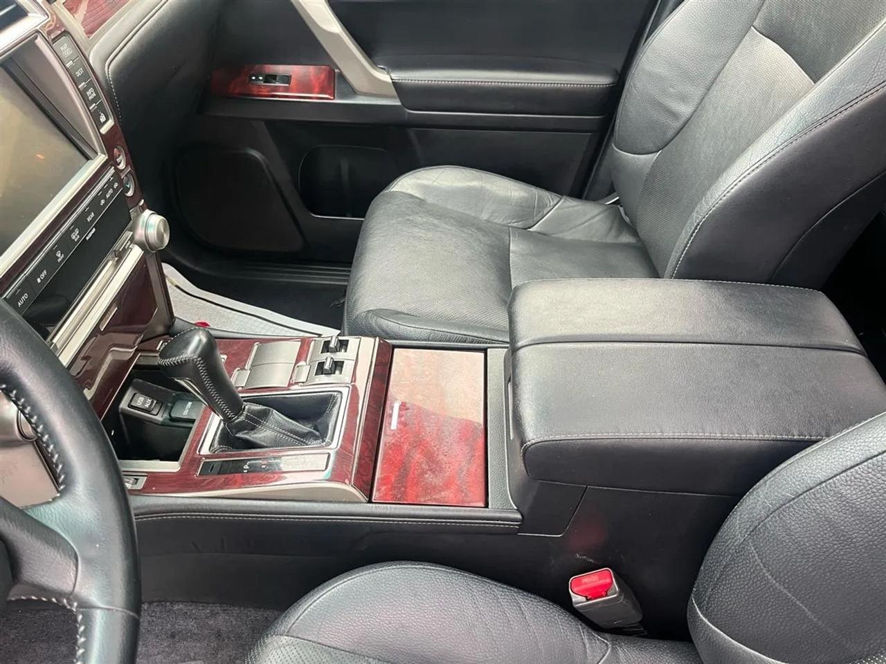 Lexus GX 460 Sport Utility 2013