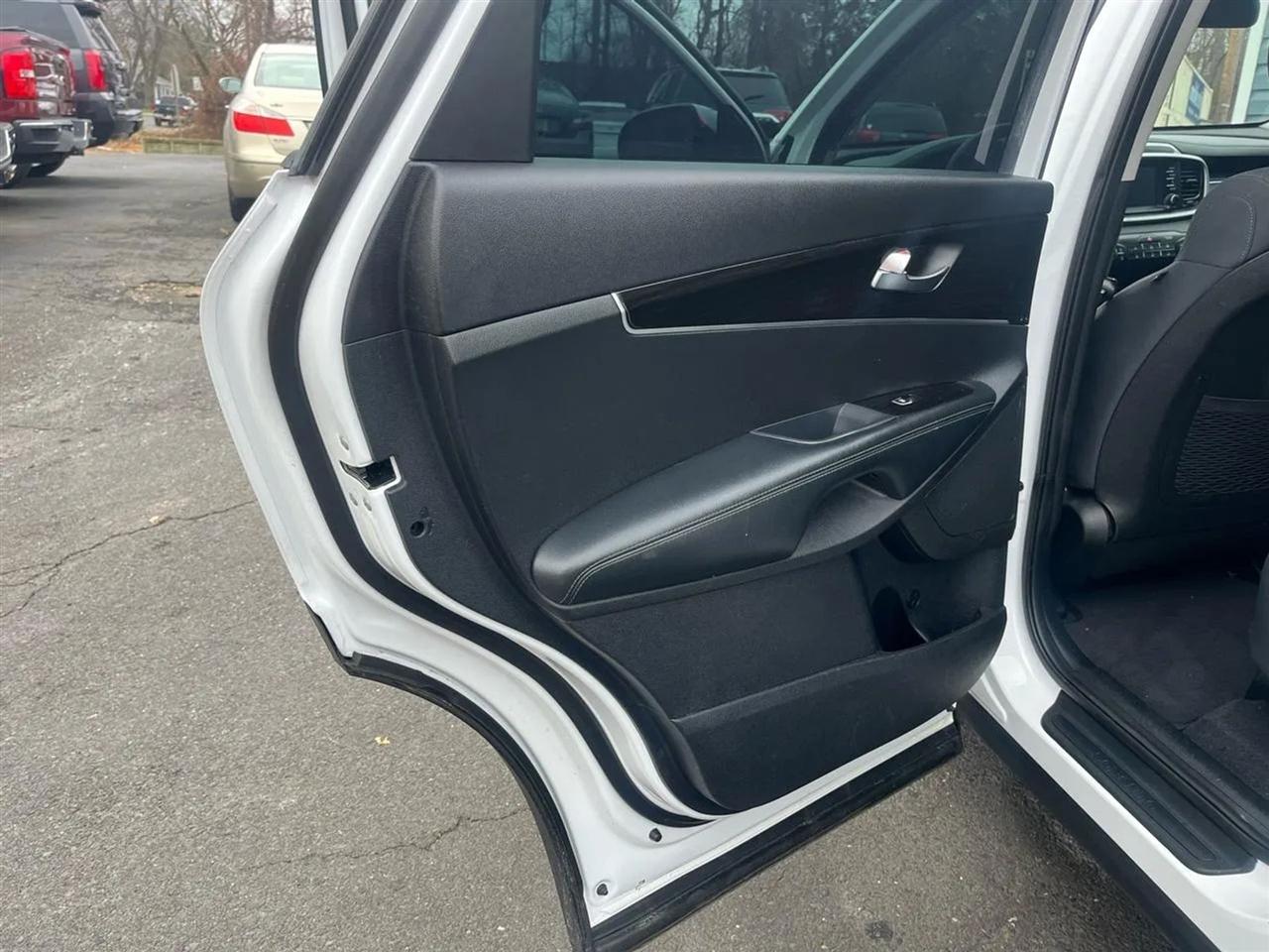 Kia Sorento LX 2WD 2019