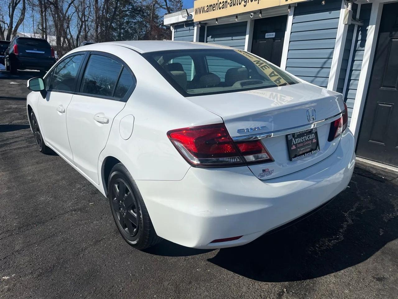 Honda Civic LX Sedan 5-Speed AT 2013