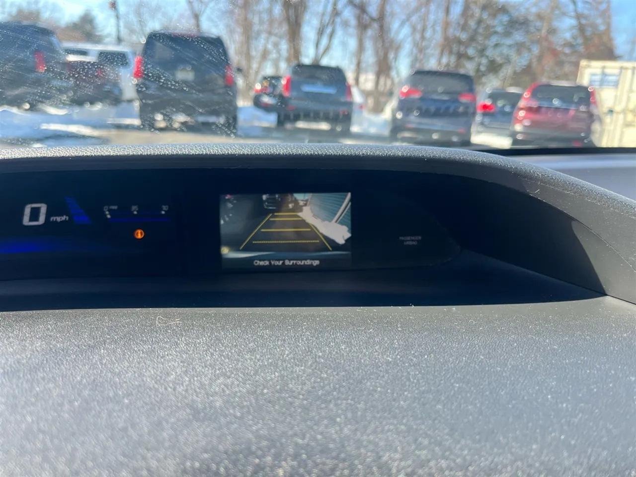 Honda Civic LX Sedan 5-Speed AT 2013