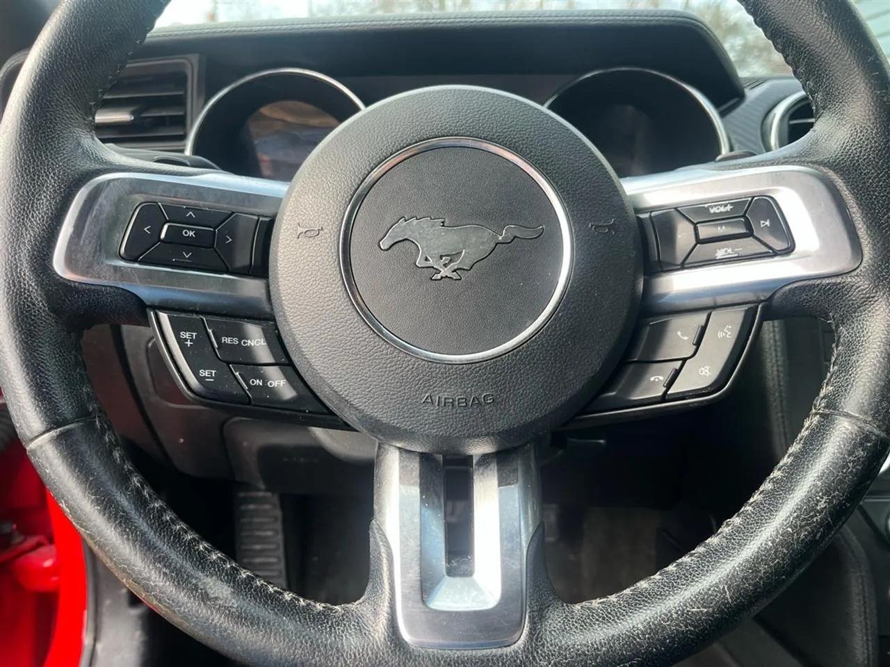 Ford Mustang V6 Coupe 2016