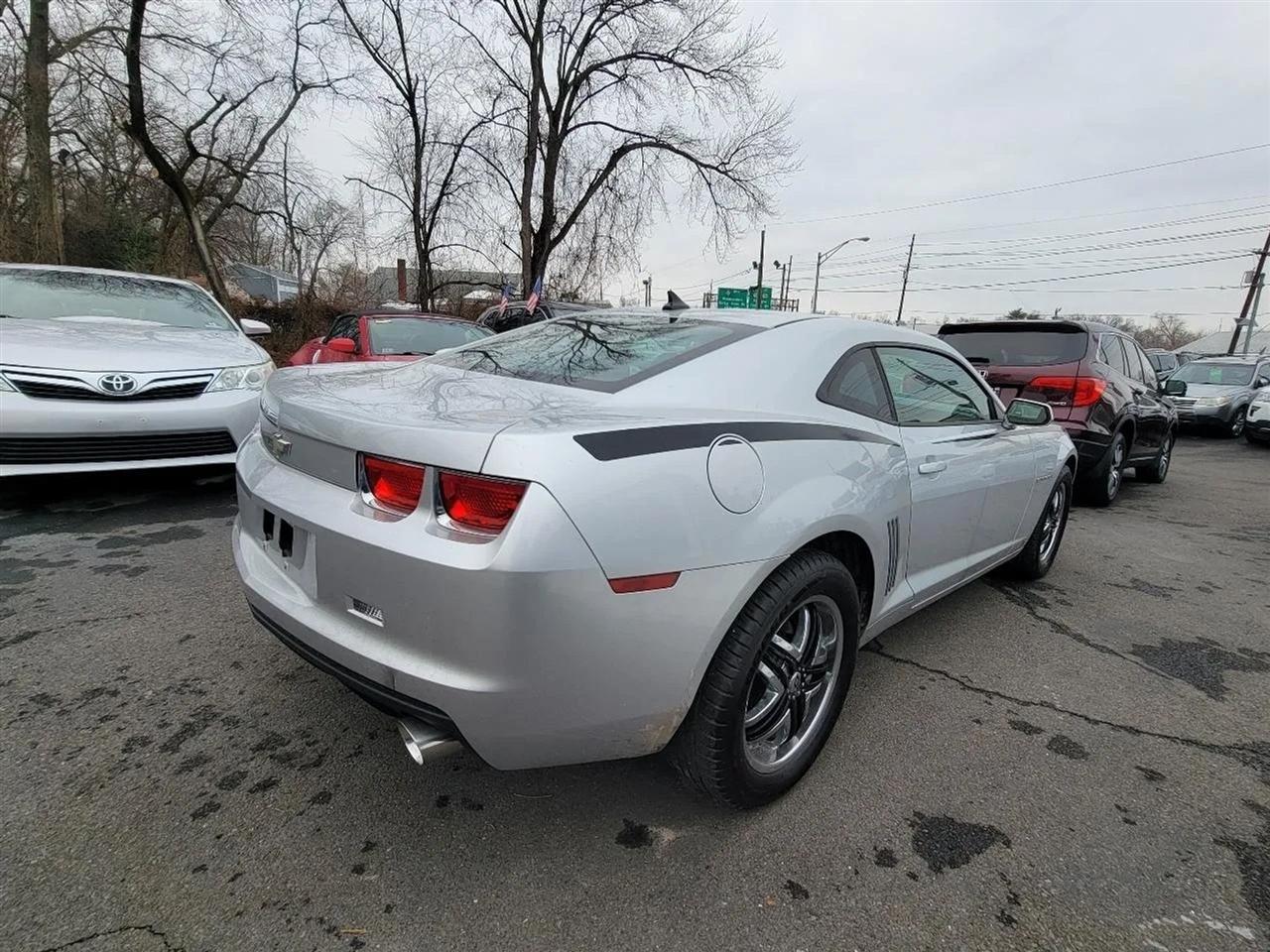 Chevrolet Camaro LT1 Coupe 2010