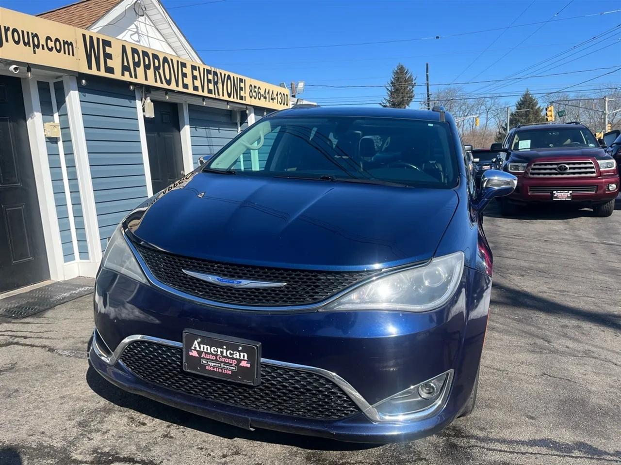 Chrysler Pacifica Limited 2018