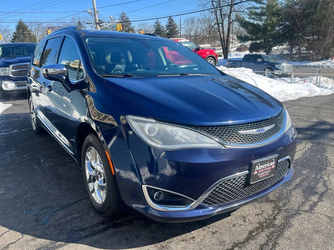 Chrysler Pacifica Limited 2018
