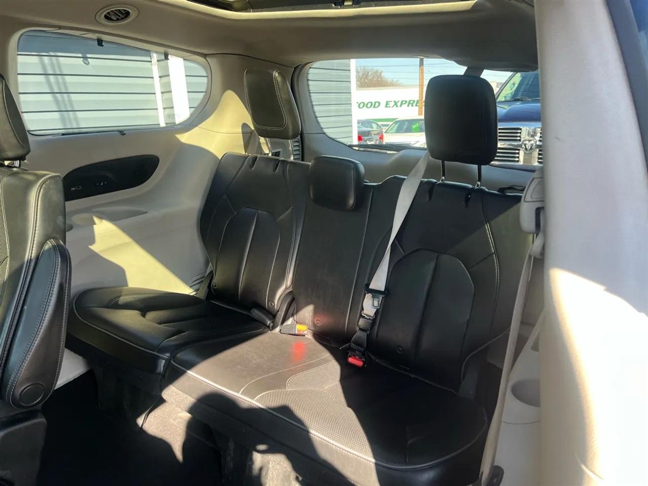 Chrysler Pacifica Limited 2018