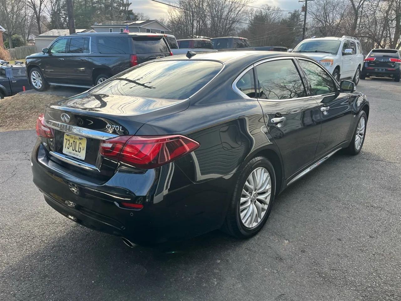 Infiniti Q70 L 3.7 AWD 2015