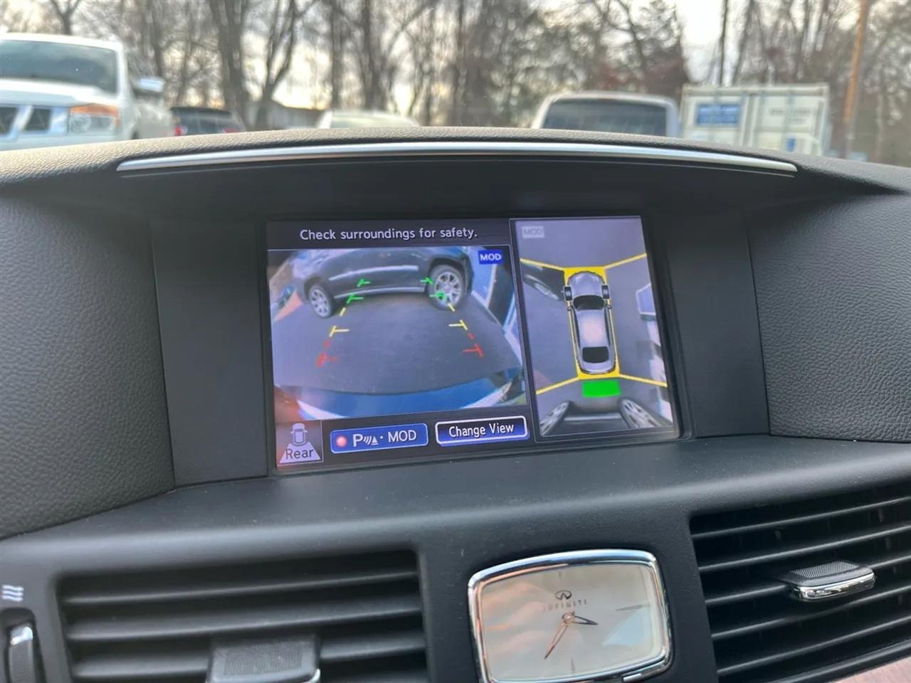 Infiniti Q70 L 3.7 AWD 2015