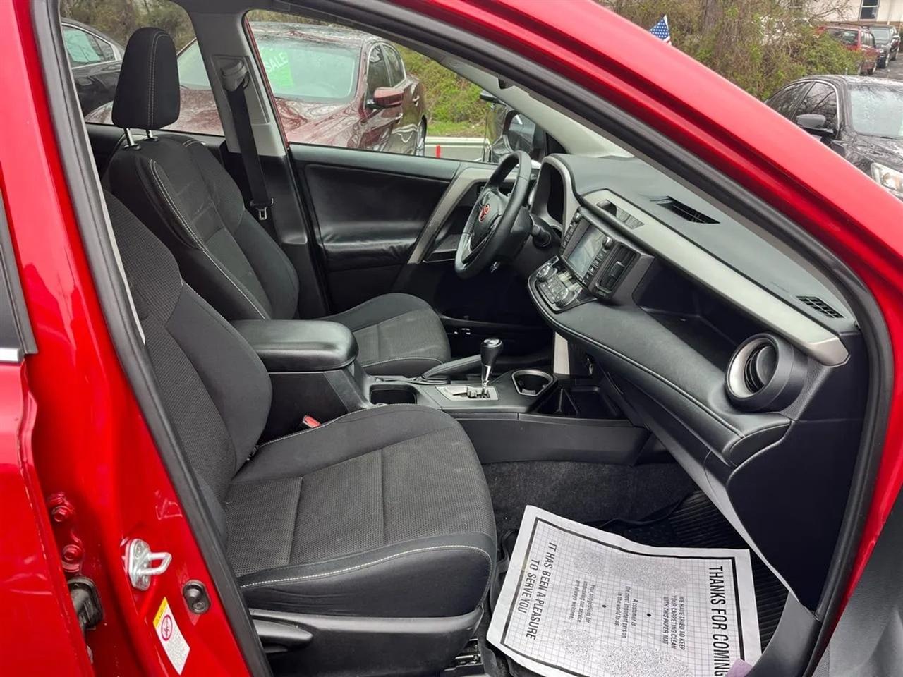 Toyota RAV4 XLE AWD 2016