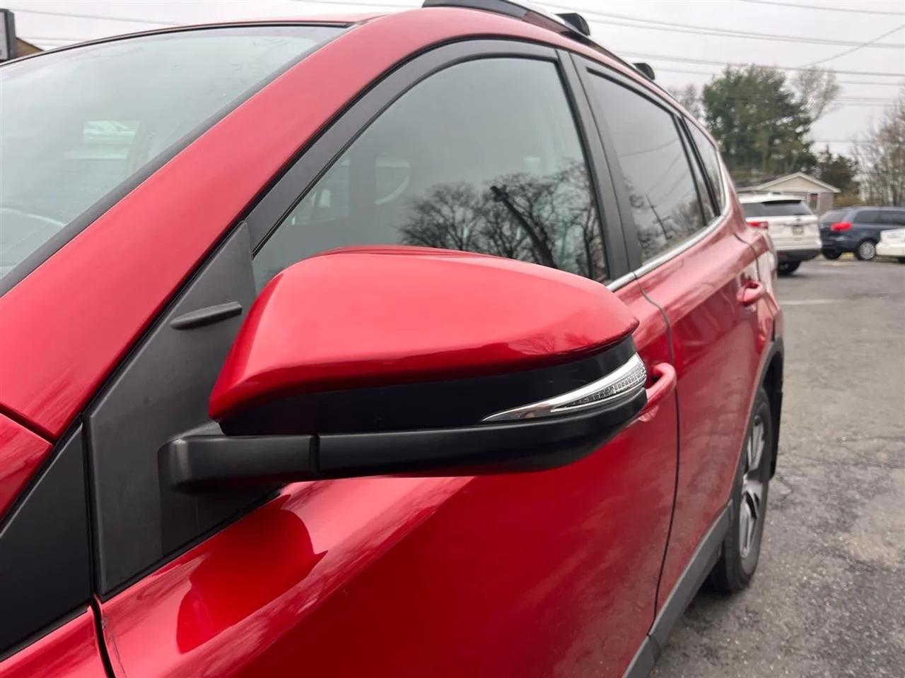 Toyota RAV4 XLE AWD 2016