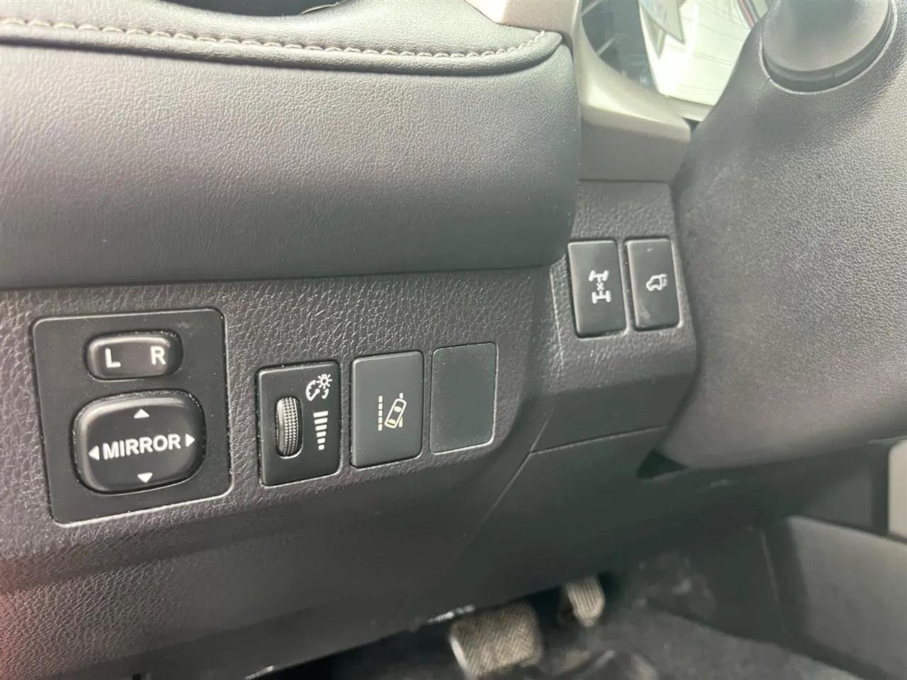 Toyota RAV4 XLE AWD 2016