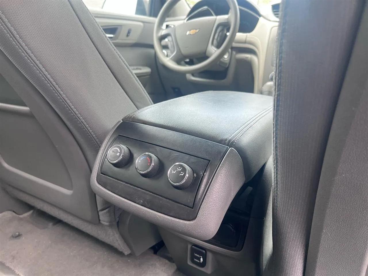 Chevrolet Traverse LS FWD 2017