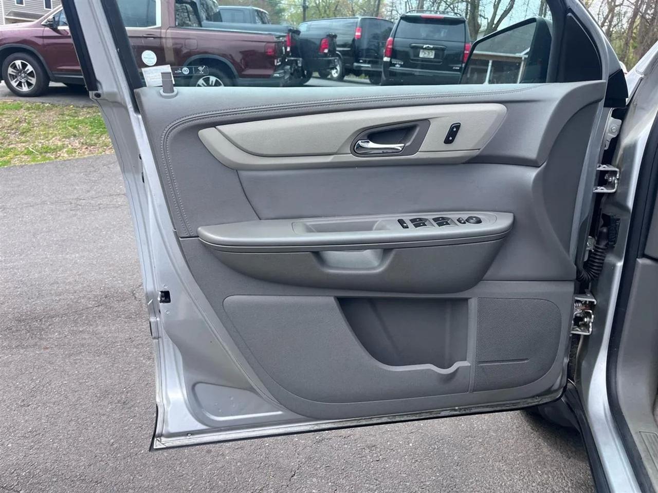 Chevrolet Traverse LS FWD 2017