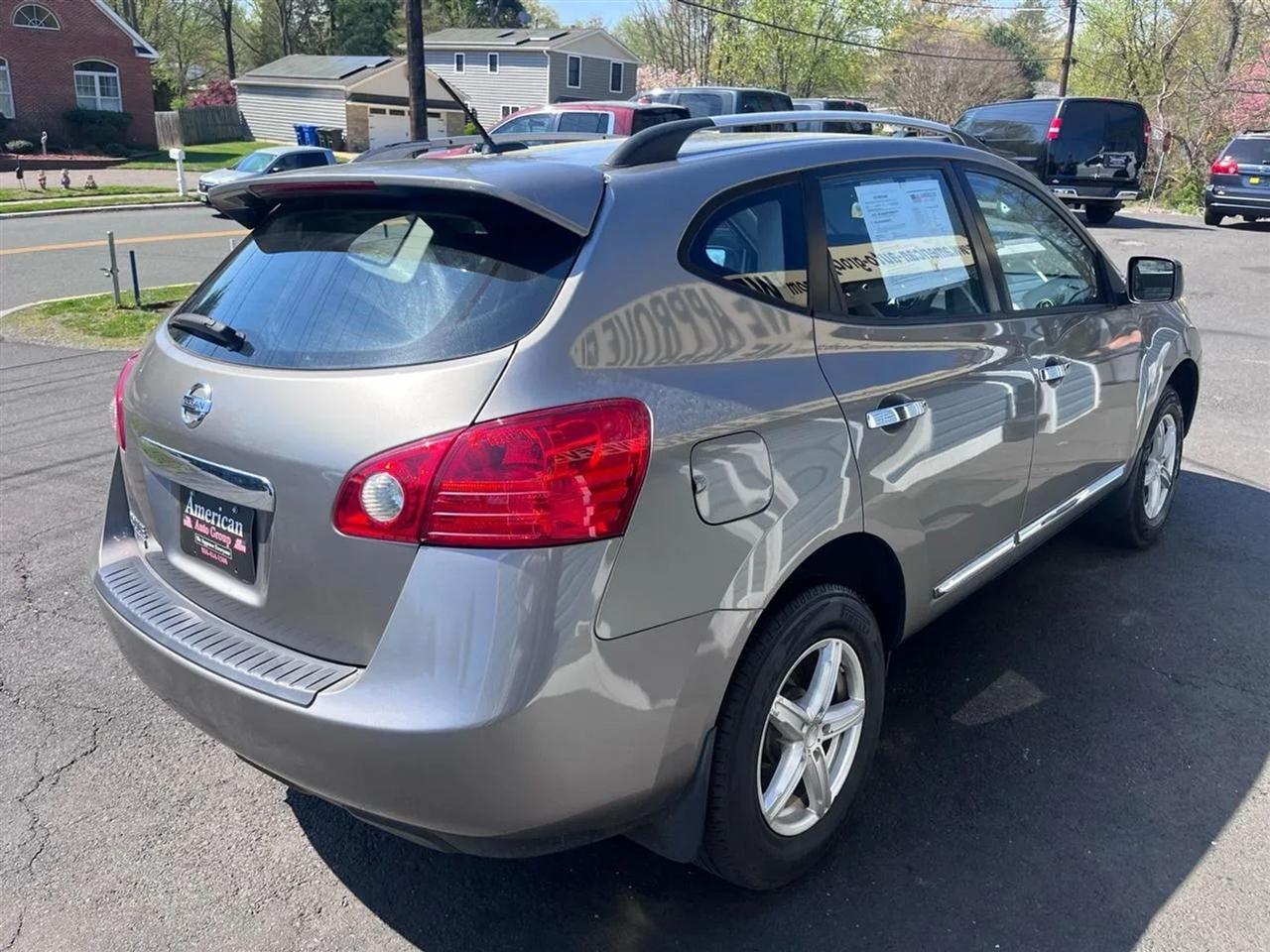 Nissan Rogue Select S 2WD 2014