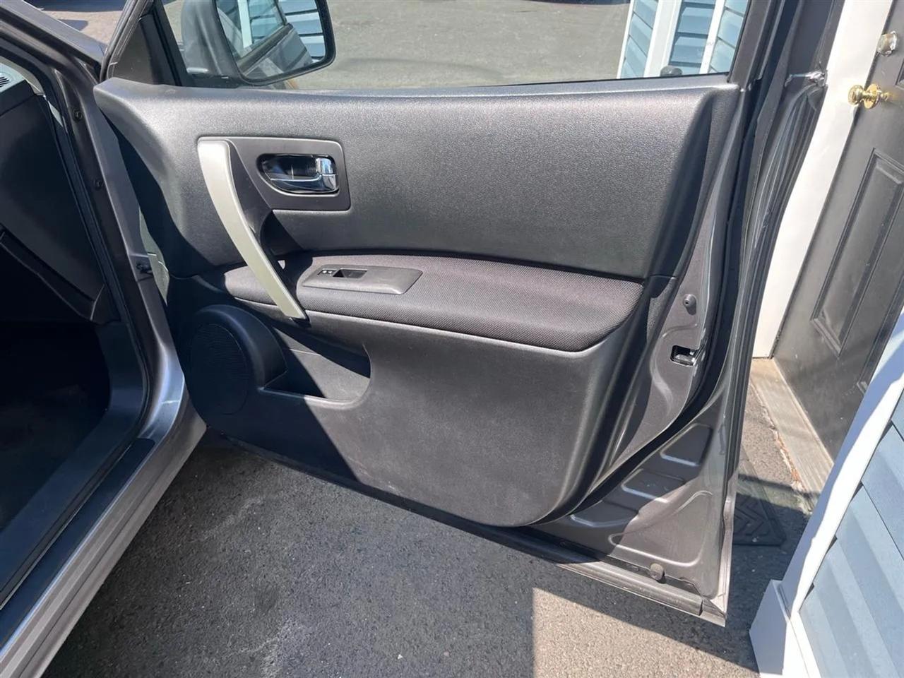 Nissan Rogue Select S 2WD 2014