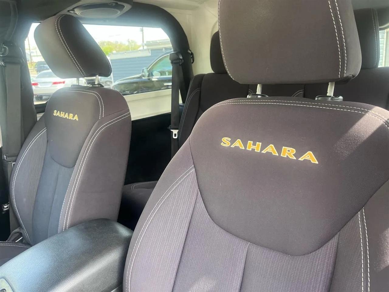 Jeep Wrangler Sahara 4WD 2013