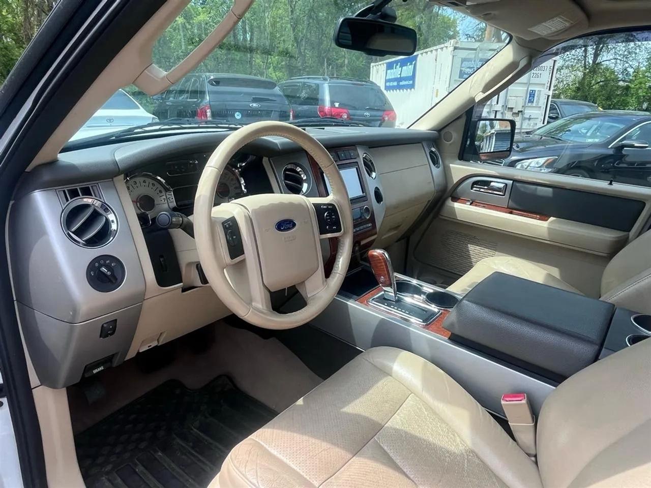 Ford Expedition Eddie Bauer 4WD 2010