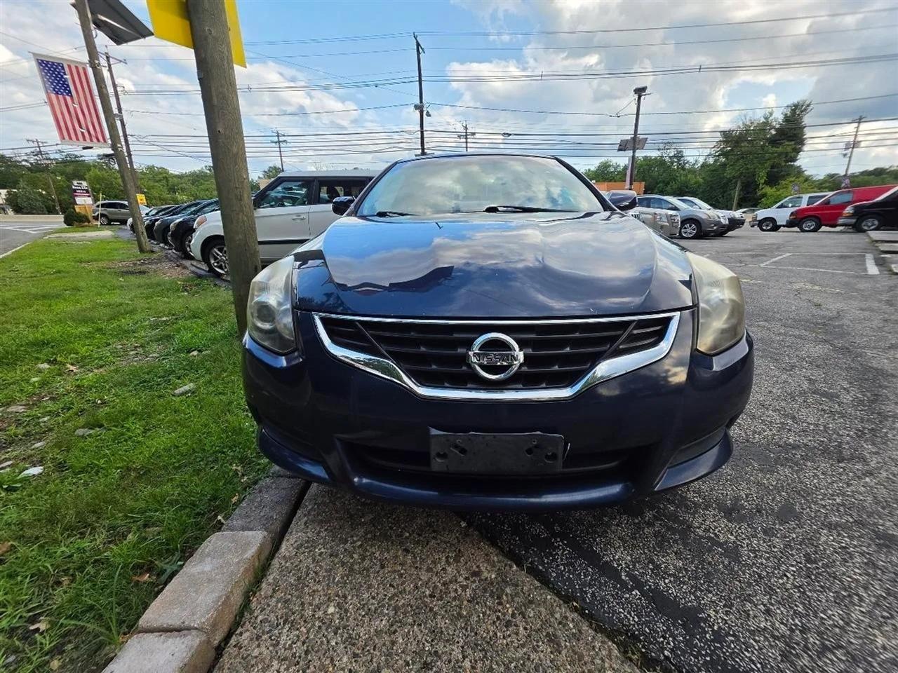 Nissan Altima 2.5 S CVT Coupe 2013