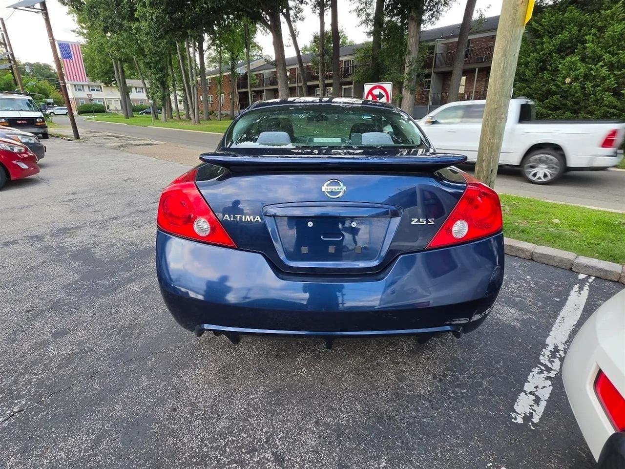 Nissan Altima 2.5 S CVT Coupe 2013