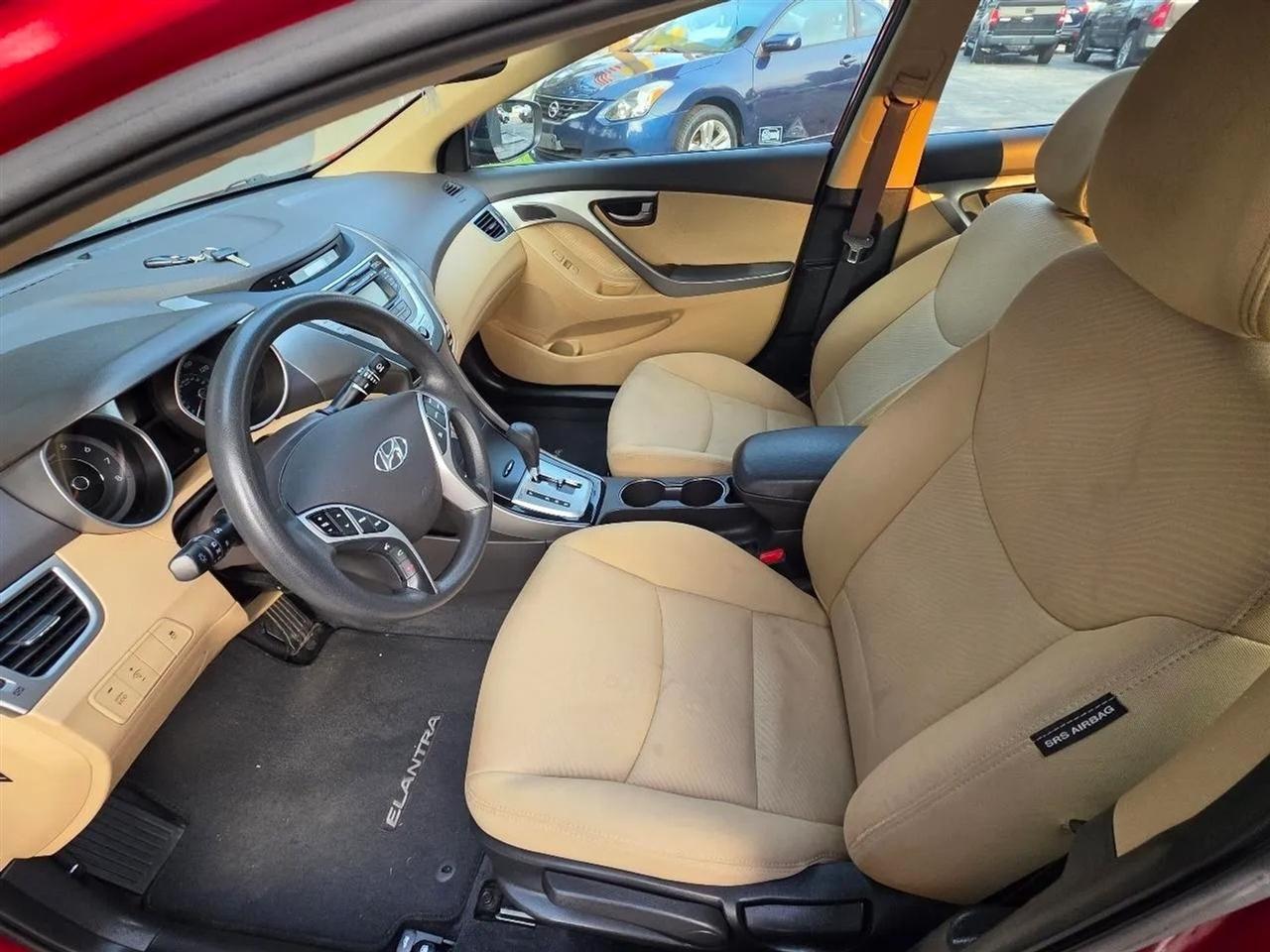 Hyundai Elantra GLS A/T 2012