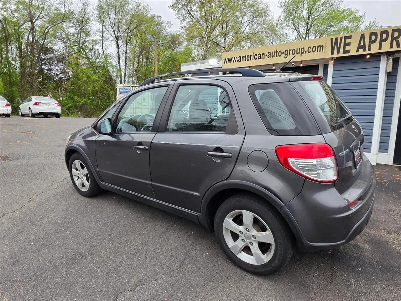 Suzuki SX4 Crossover Base AWD 2012