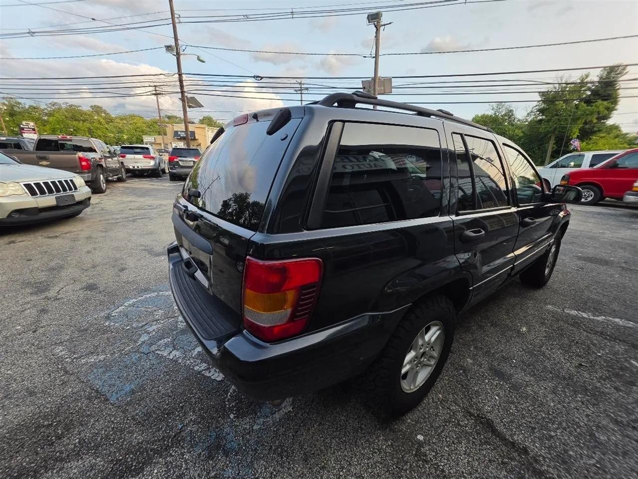 Jeep Grand Cherokee Laredo 4WD 2004