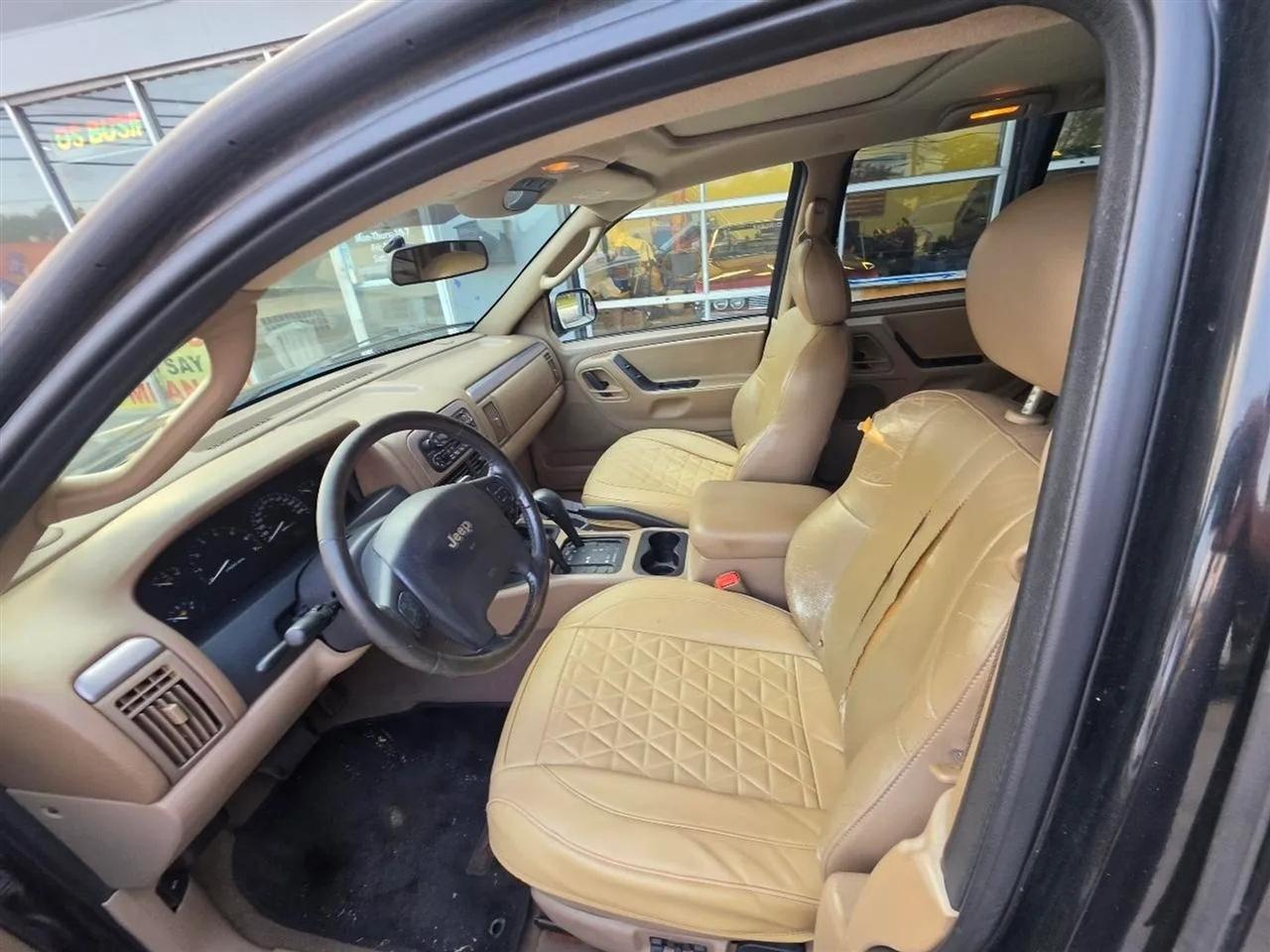 Jeep Grand Cherokee Laredo 4WD 2004