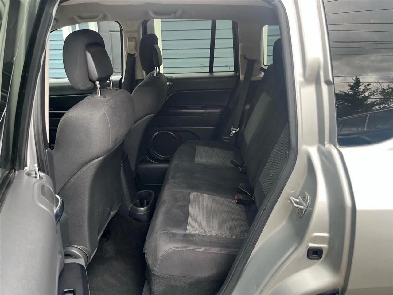 Jeep Compass Sport FWD 2011