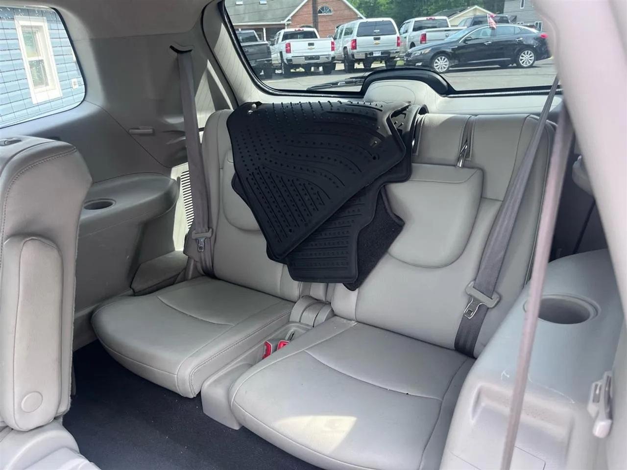 Toyota Highlander Base 4WD 2013