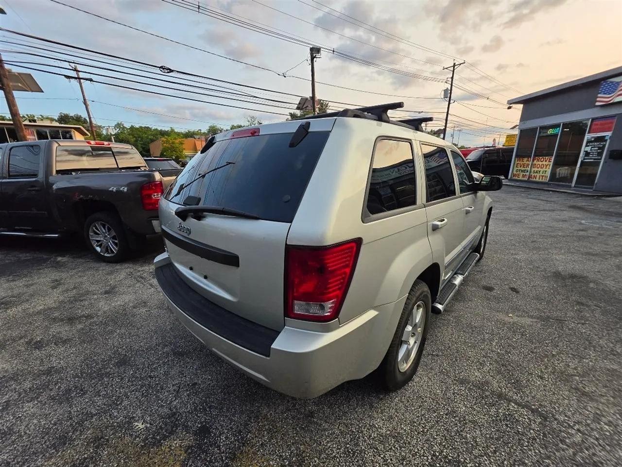 Jeep Grand Cherokee Laredo 4WD 2008