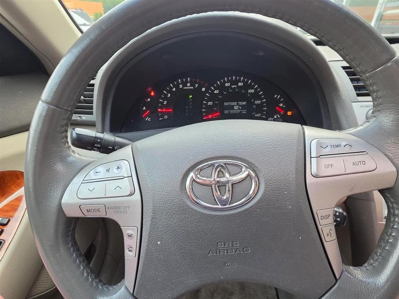 Toyota Camry XLE 2008