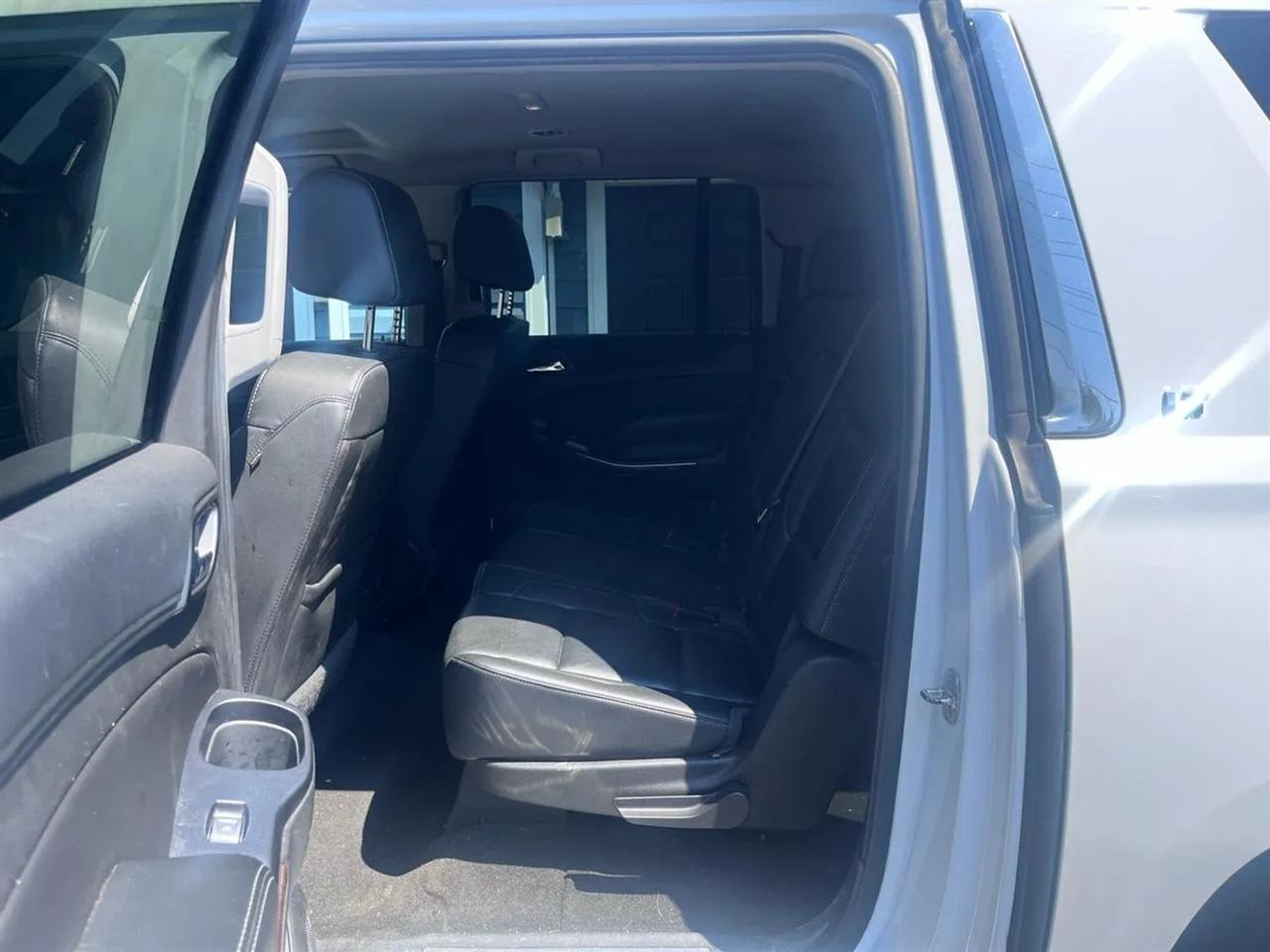 Chevrolet Suburban LT 4WD 2018
