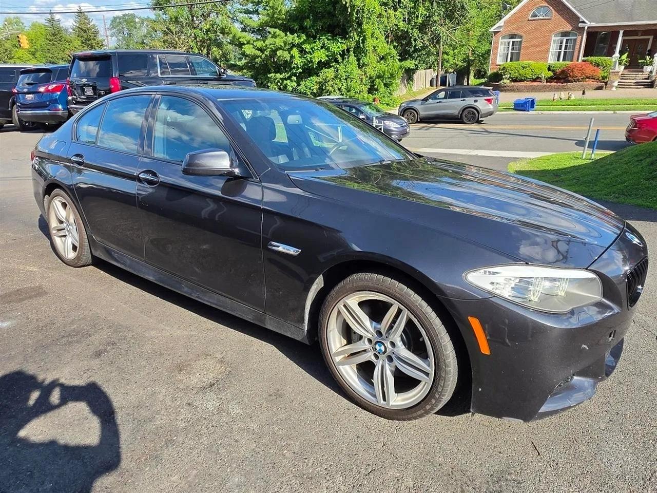 BMW 5-Series 535i xDrive 2013