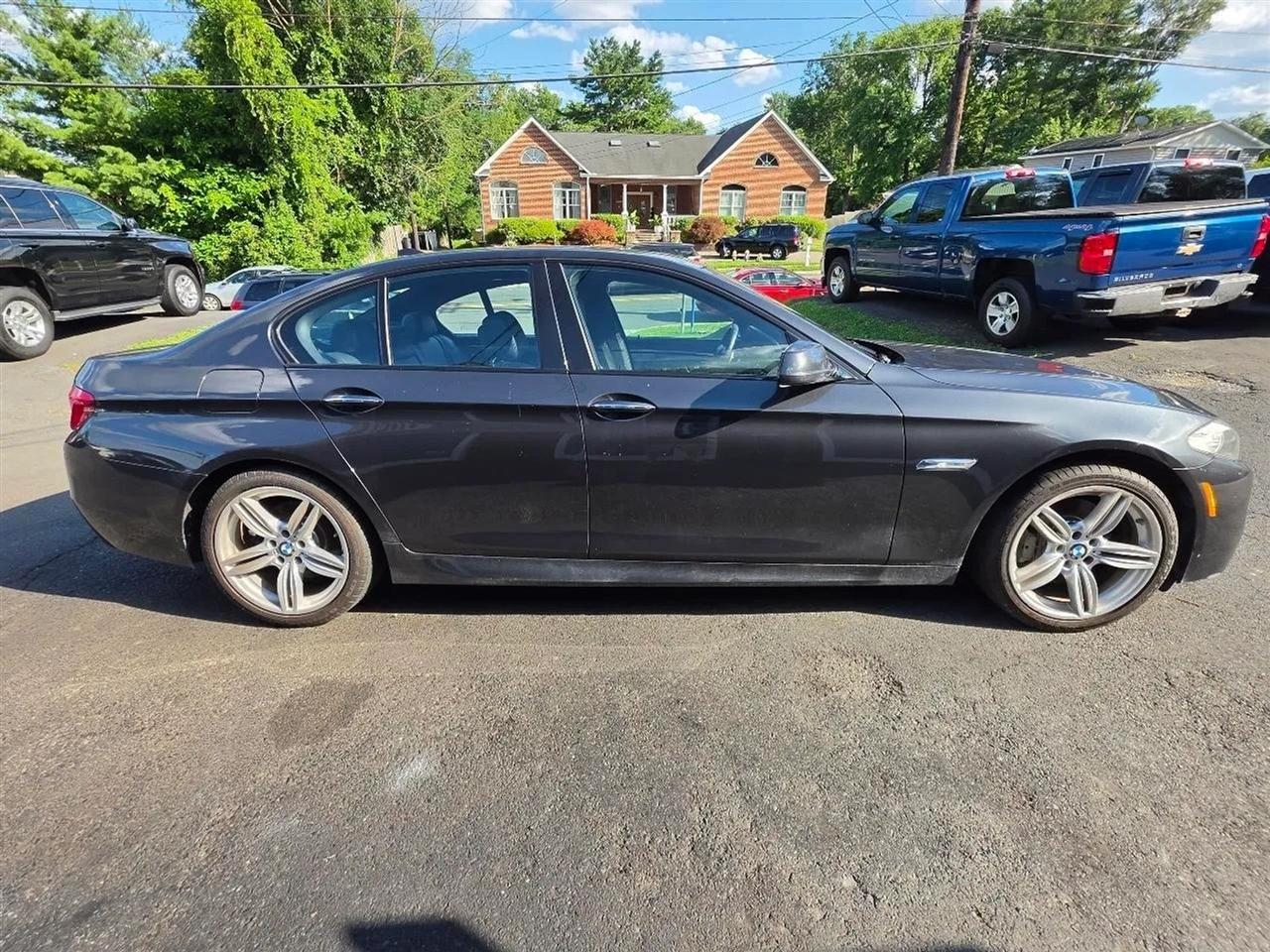 BMW 5-Series 535i xDrive 2013