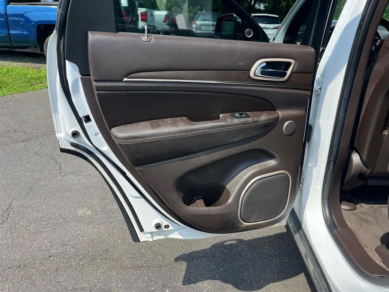 Jeep Grand Cherokee Summit 4WD 2014