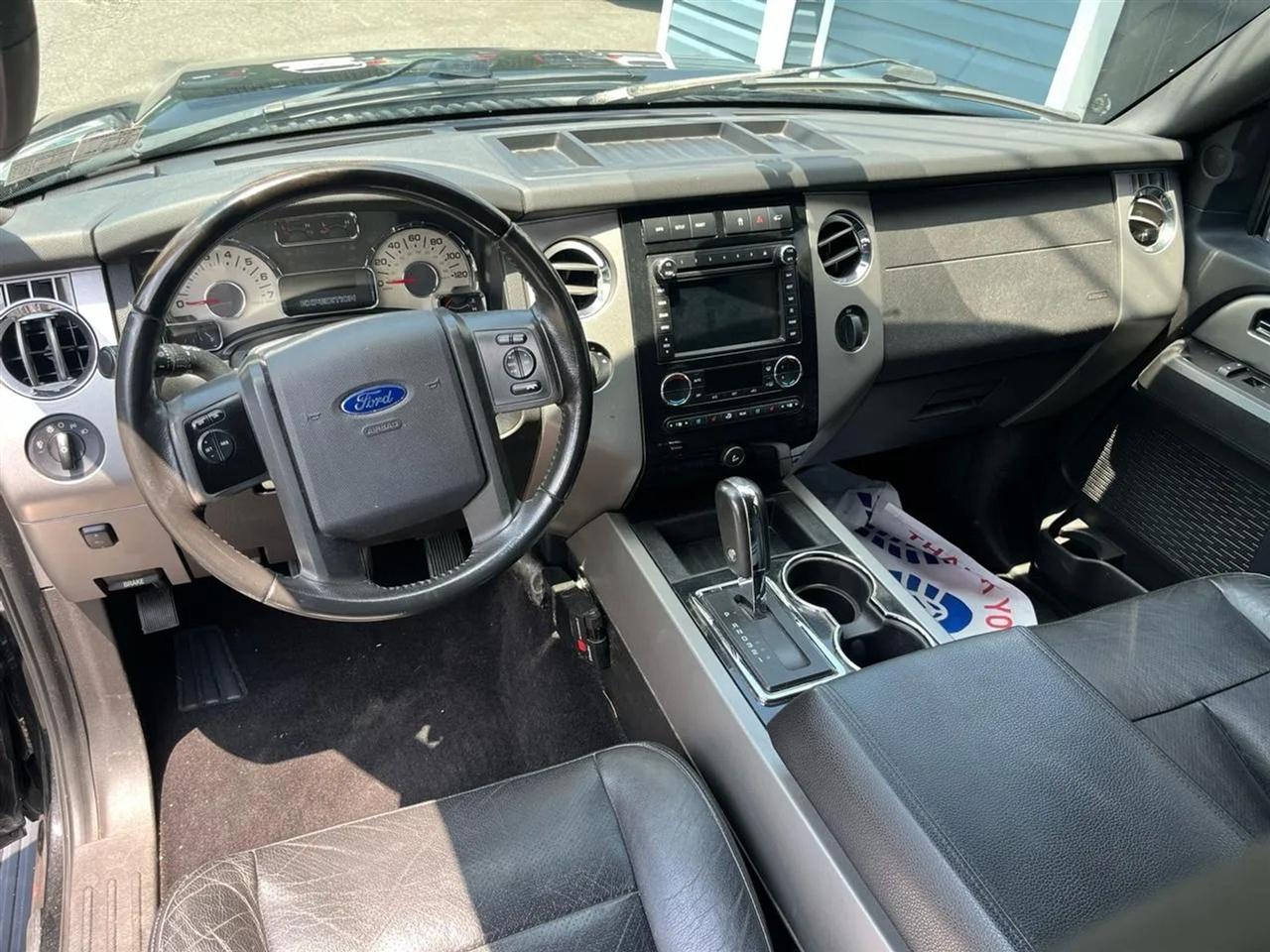 Ford Expedition EL Limited 4WD 2011