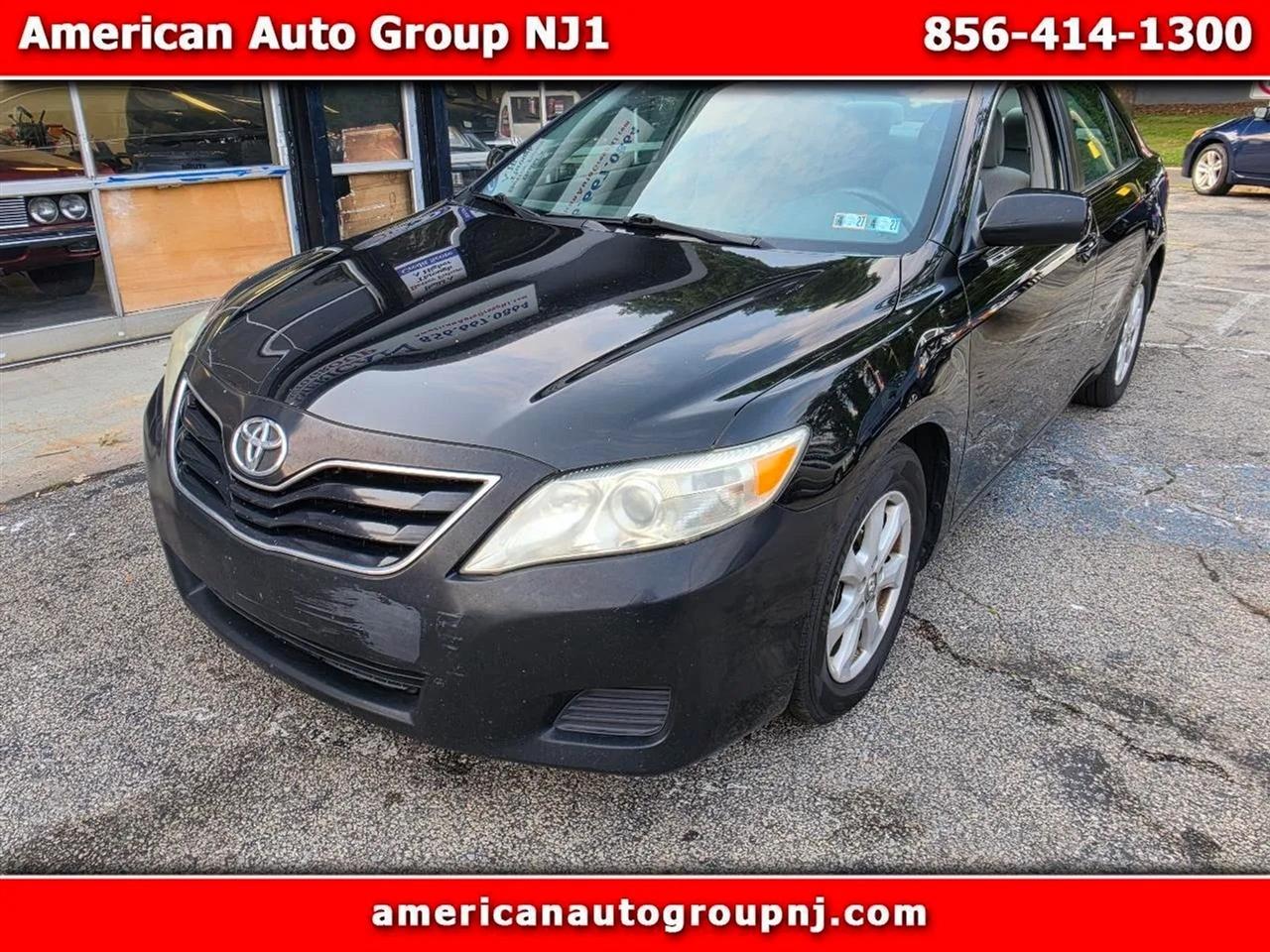 2011 Toyota Camry LE 6-Spd AT