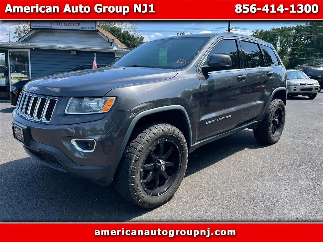 Jeep Grand Cherokee Laredo 4WD 2015